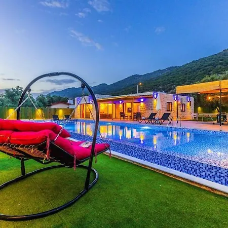 Hayit / Готель 4*