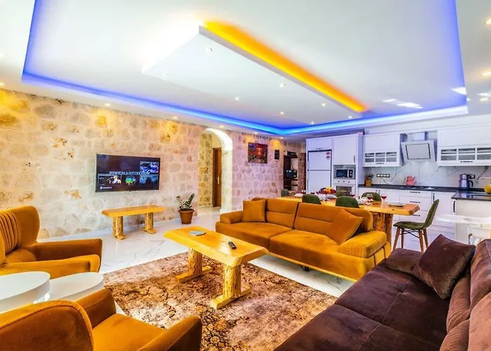 Hayit / Готель