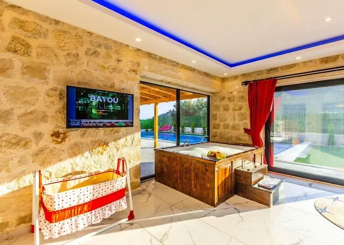 Готель Hayit /