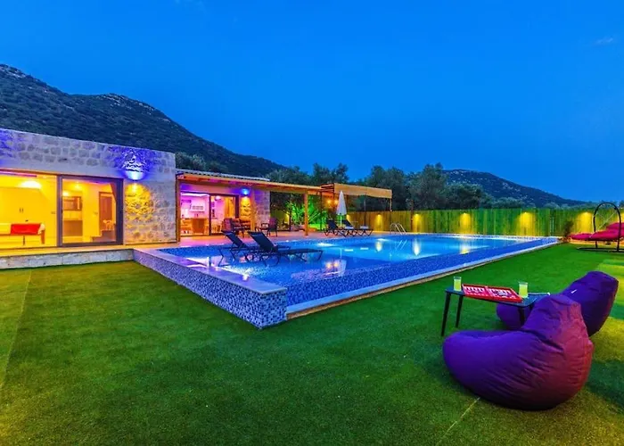 Hayit / Готель Каш